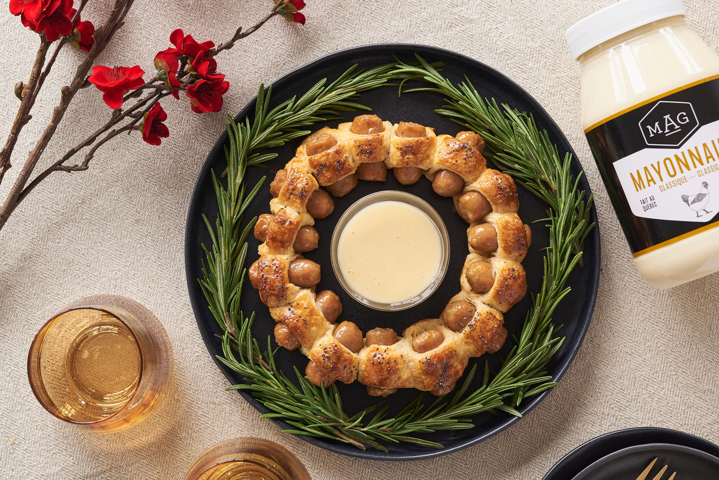 Couronne de saucisses à déjeuner et mayonnaise à l'érable